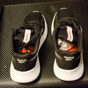 Womans size 5.5 Reeboks